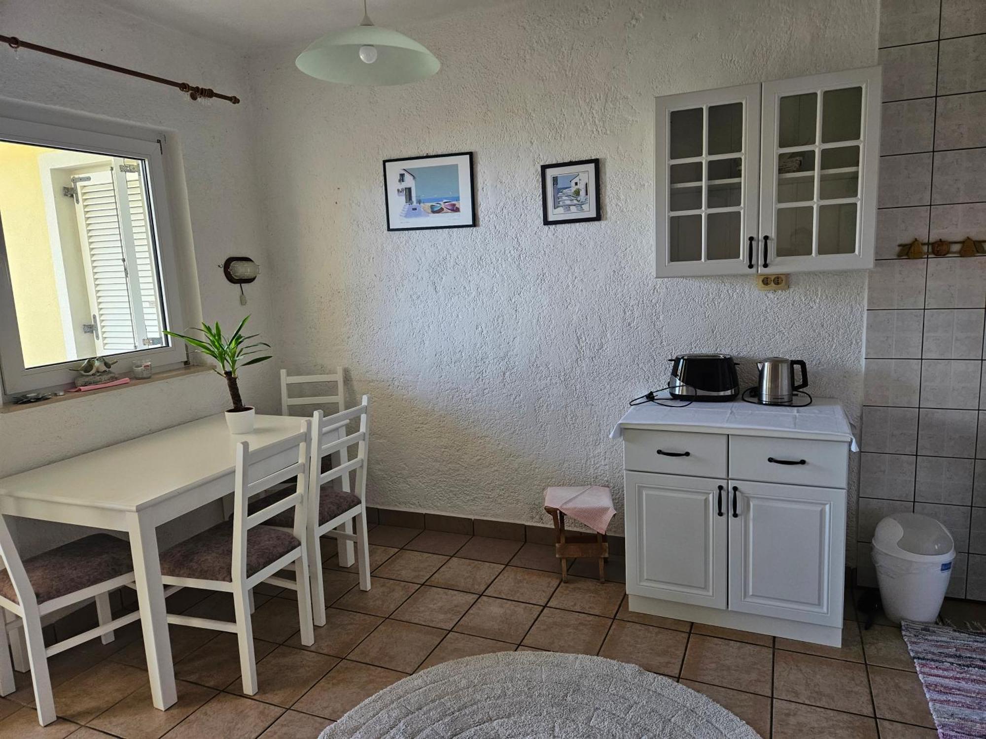 Apartmani Sanja Klenovica Zewnętrze zdjęcie